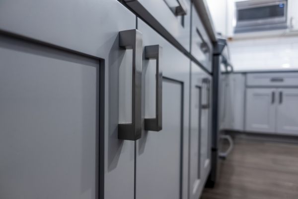 Cost of Hardware Mounting in Smyrna